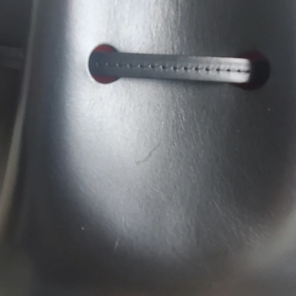 Authentic black leather Mansur Gavriel Bucket Bag in Excellent Condition - Picture 13 of 14